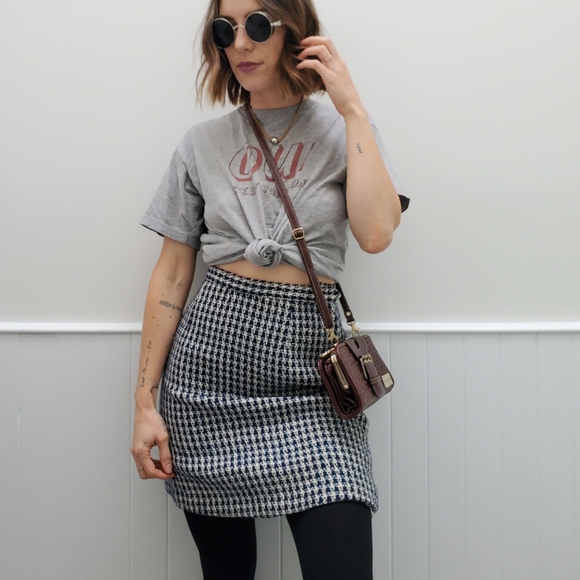 VINTAGE Wool Mini Skirt - Picture 3 of 6